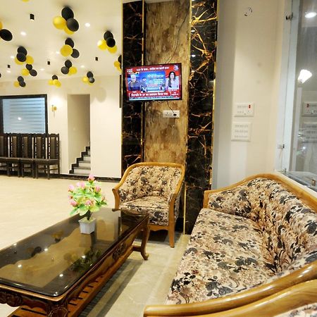 Golden Inn Prayagraj Esterno foto