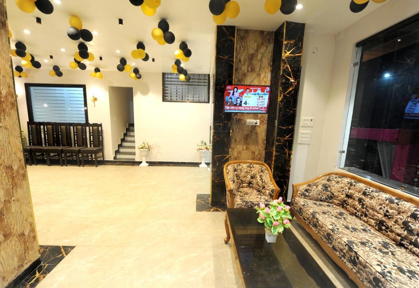 Golden Inn Prayagraj Esterno foto