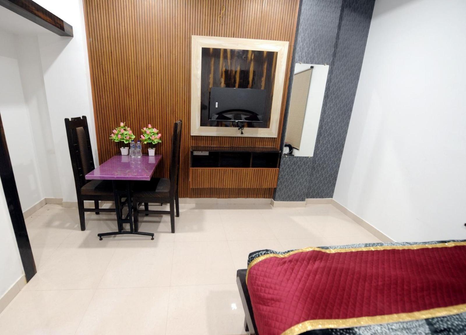 Golden Inn Prayagraj Esterno foto